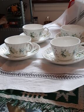 Minton Spring Valley 4 cups & saucers